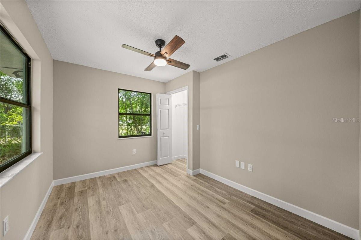 2907 S Skyline Dr Property Photo 25