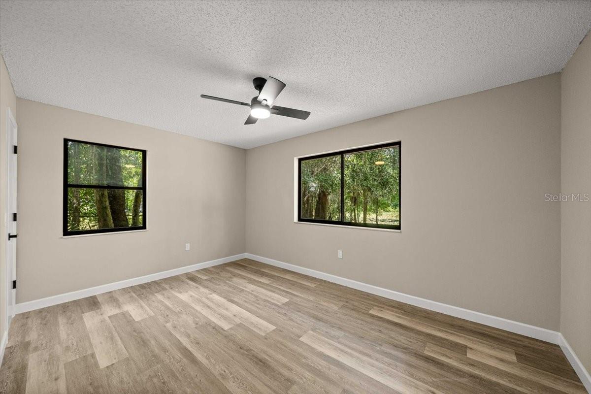 2907 S Skyline Dr Property Photo 29