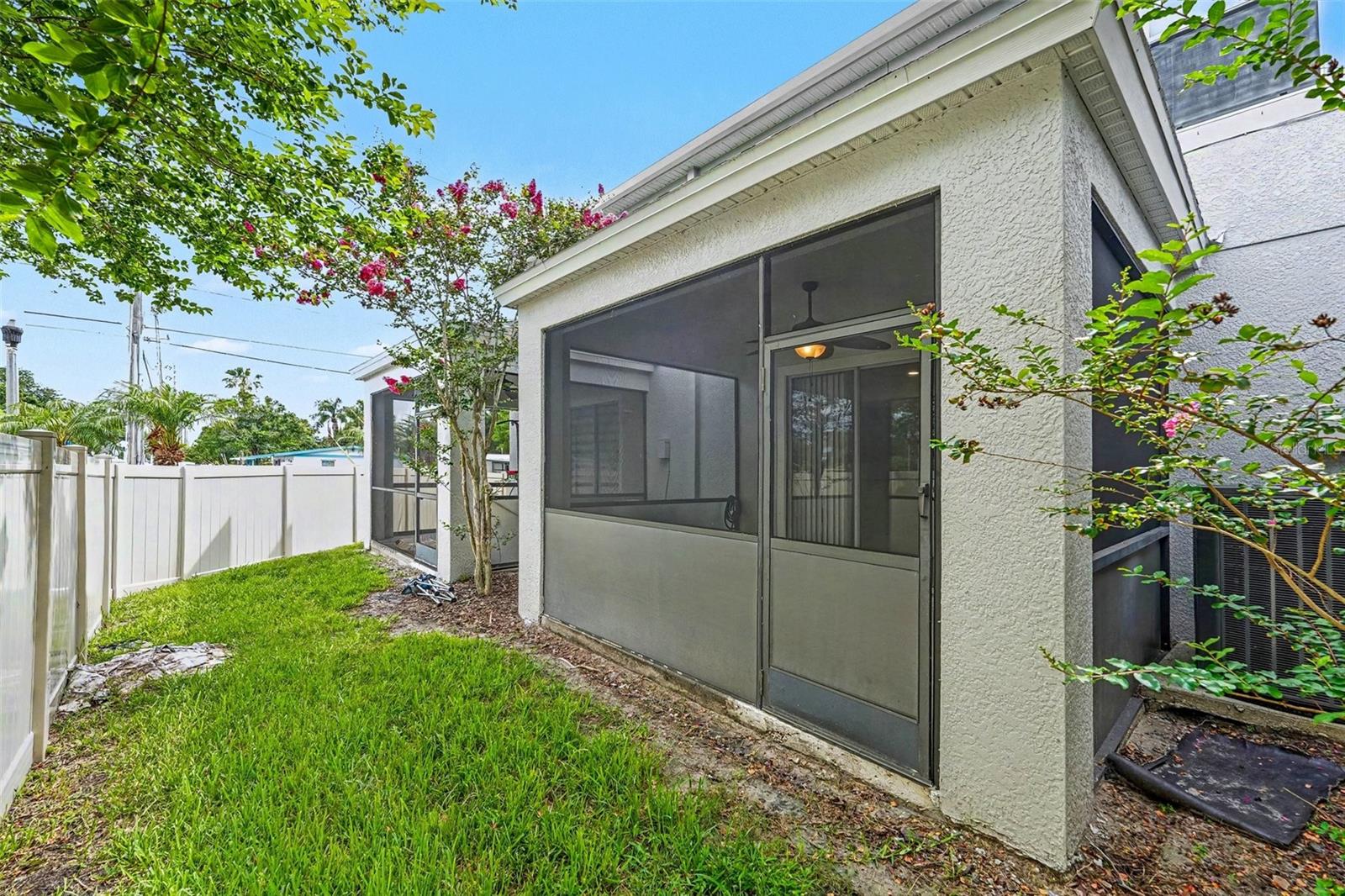 6938 46th Way N Property Photo 15