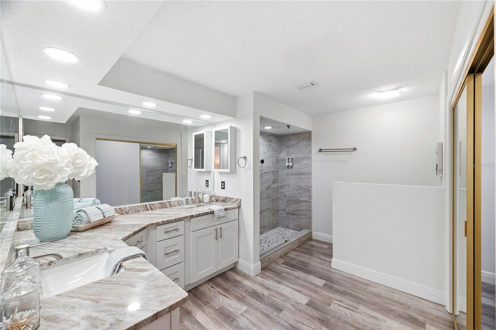 14207 Ashburn Pl Property Photo 33