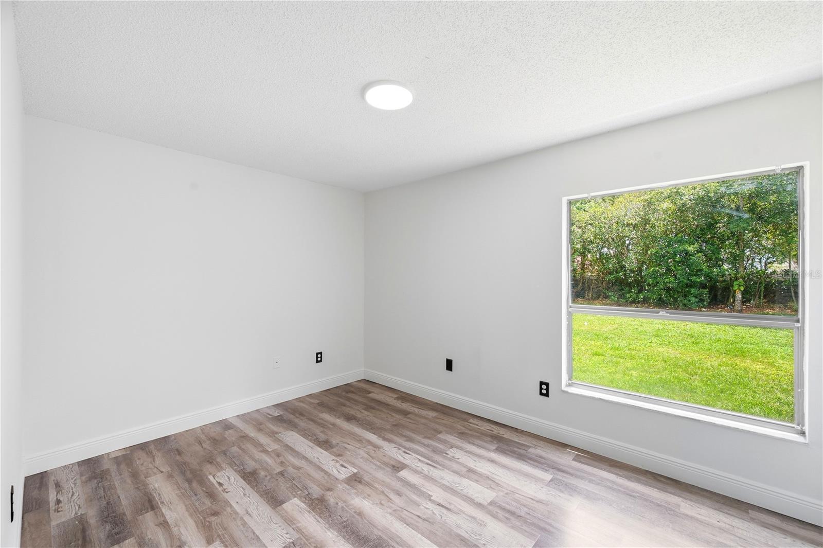 14207 Ashburn Pl Property Photo 43