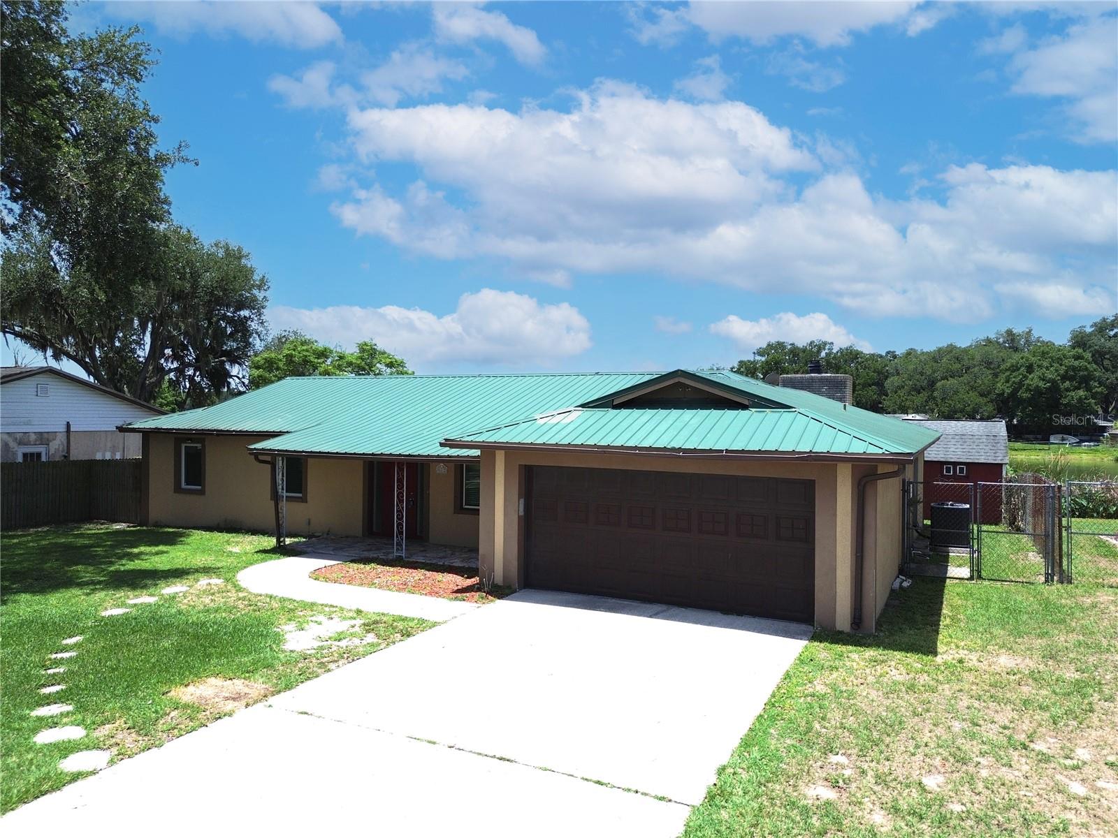 912 Shangri La Dr Property Photo 8