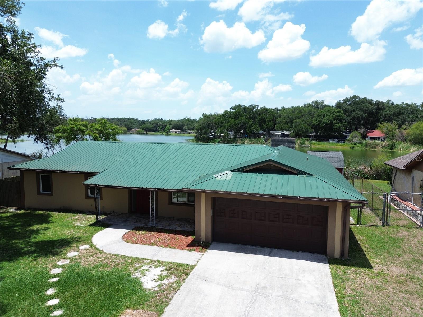 912 Shangri La Dr Property Photo 9