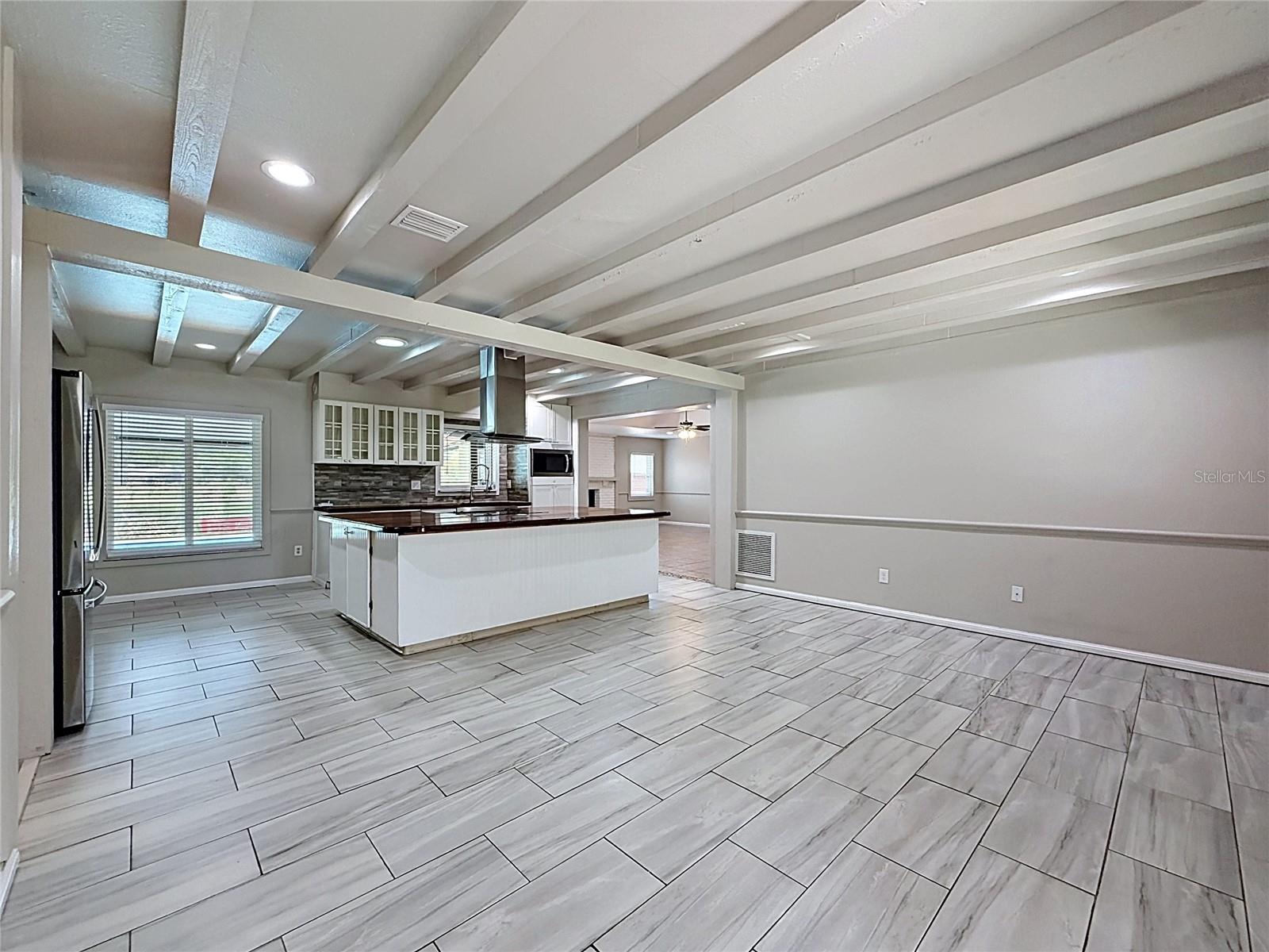 912 Shangri La Dr Property Photo 13