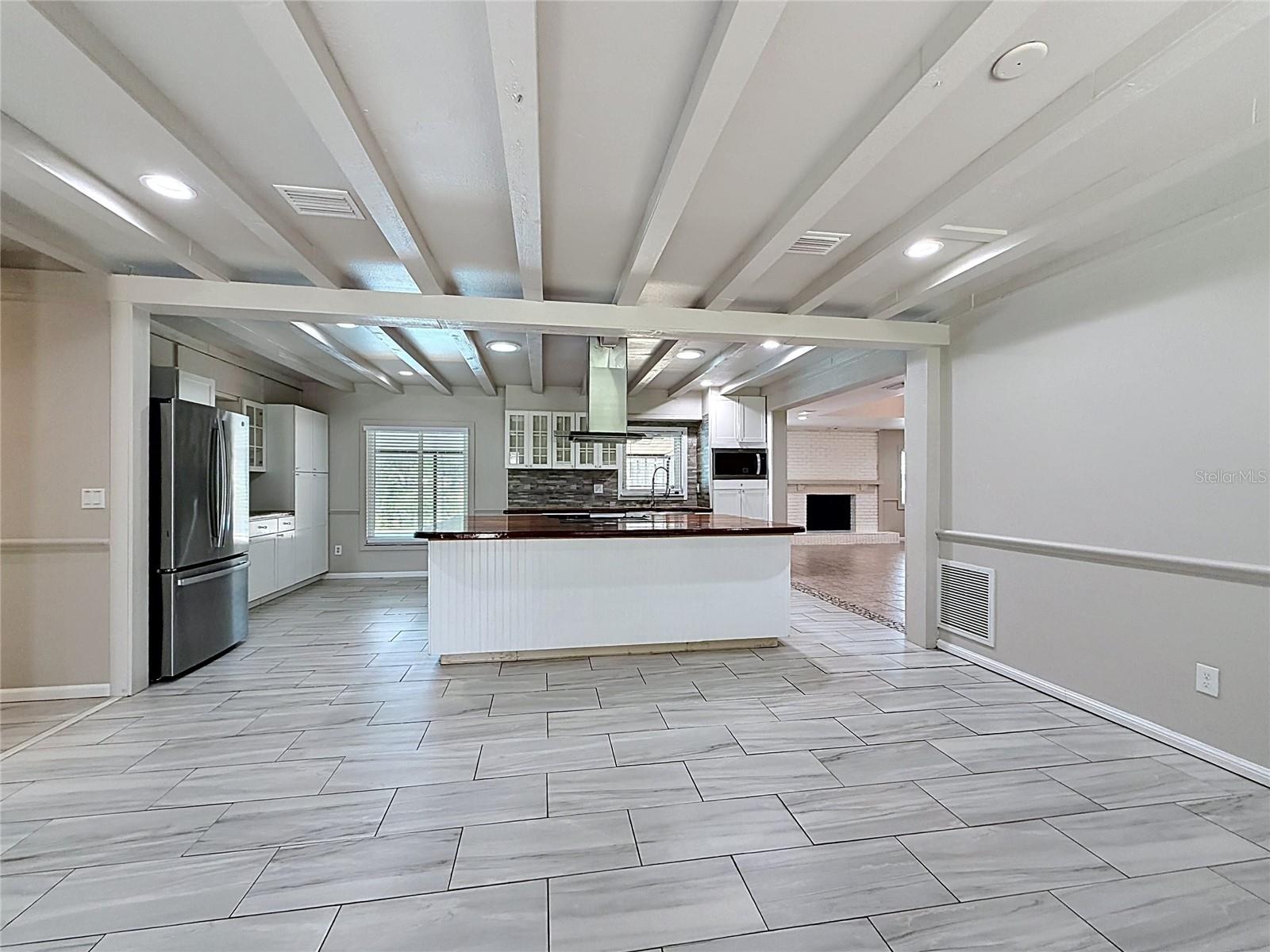 912 Shangri La Dr Property Photo 24