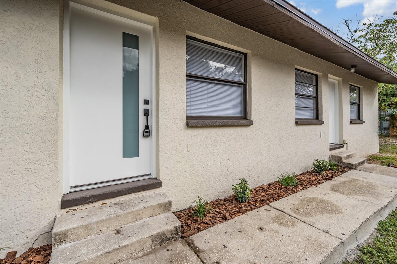 8317 N Marks St Property Photo 3