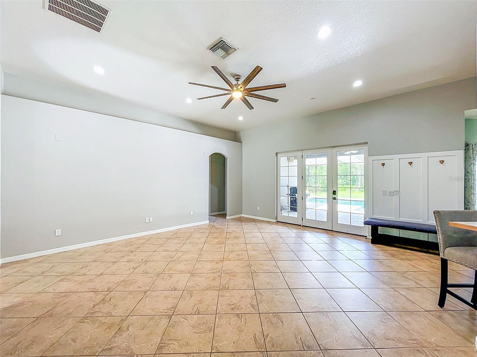 30115 W Thyme Ave Property Photo 13