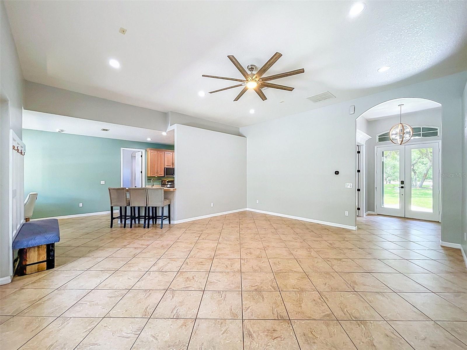 30115 W Thyme Ave Property Photo 14