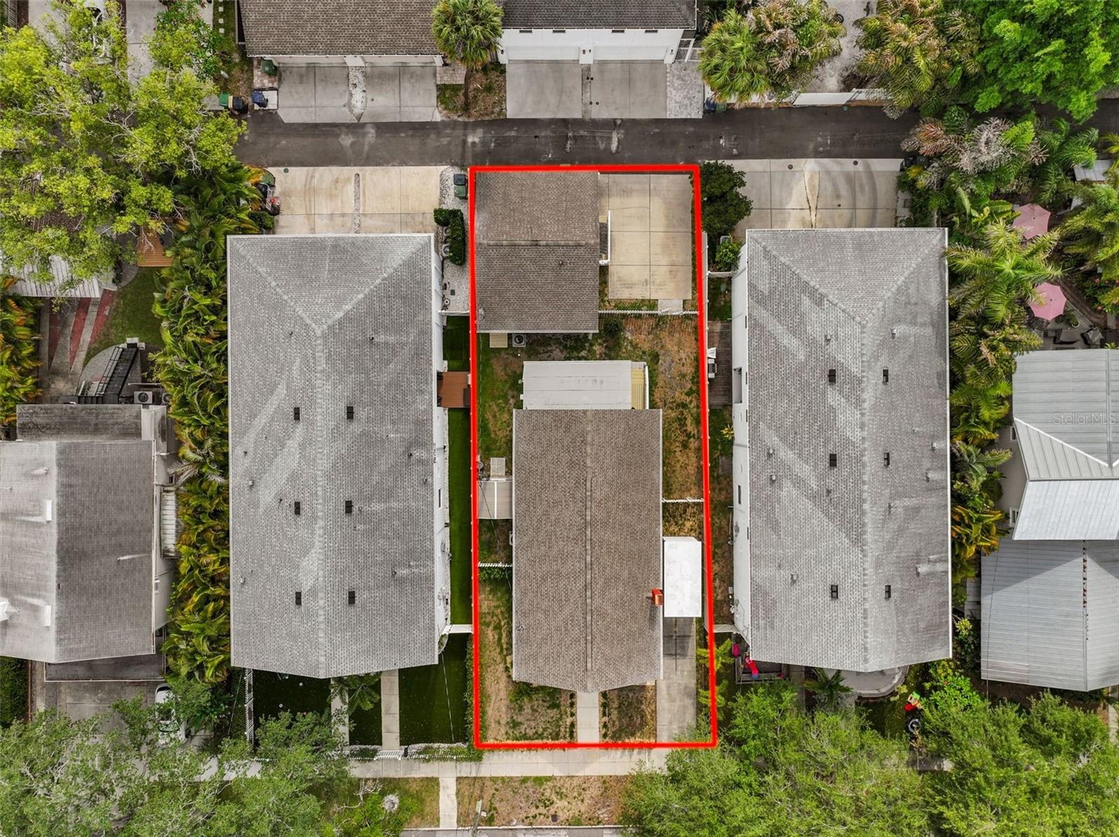 211 S Albany Ave Property Photo 46