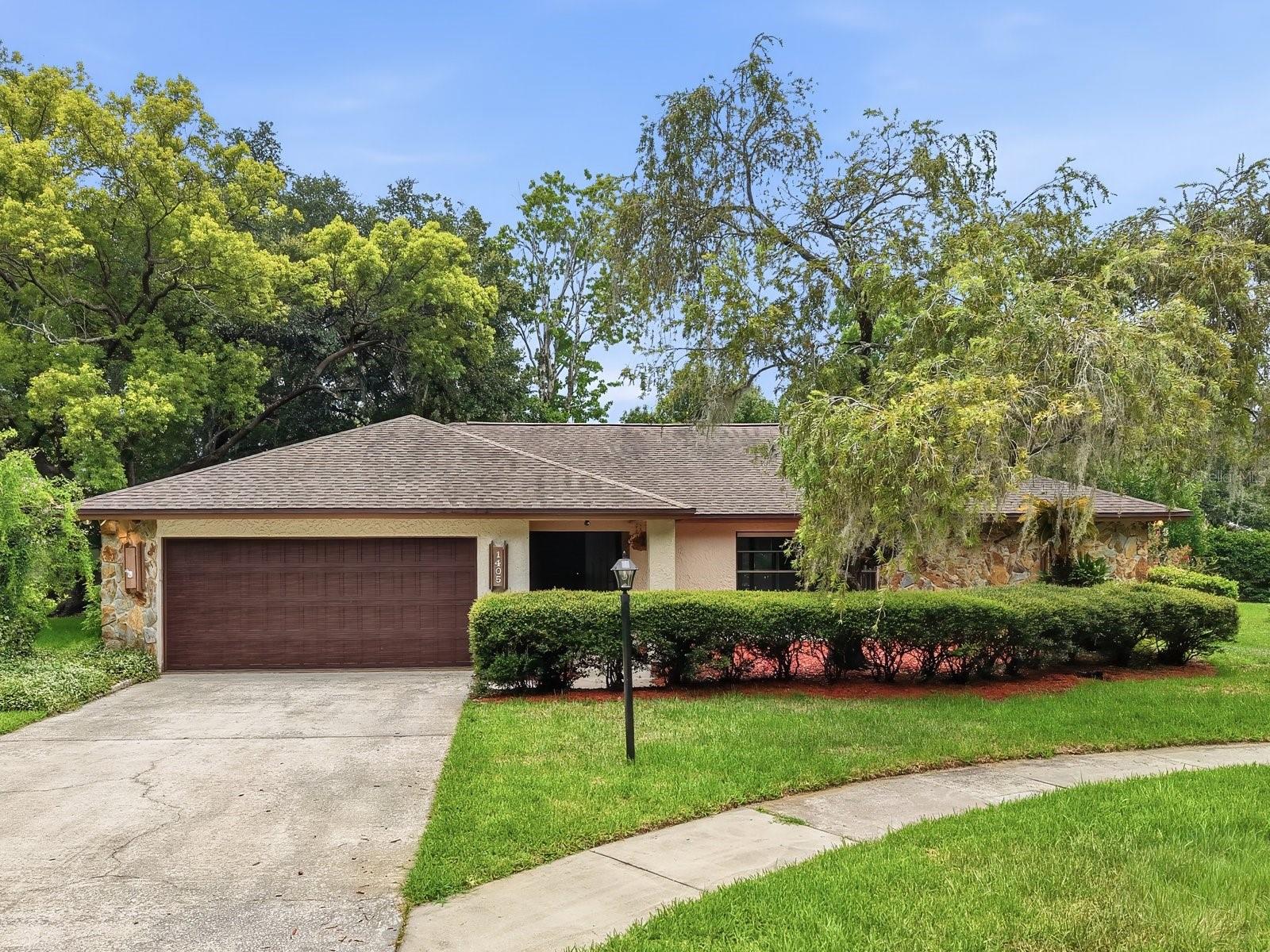 1405 Laurel Ct Property Photo 1