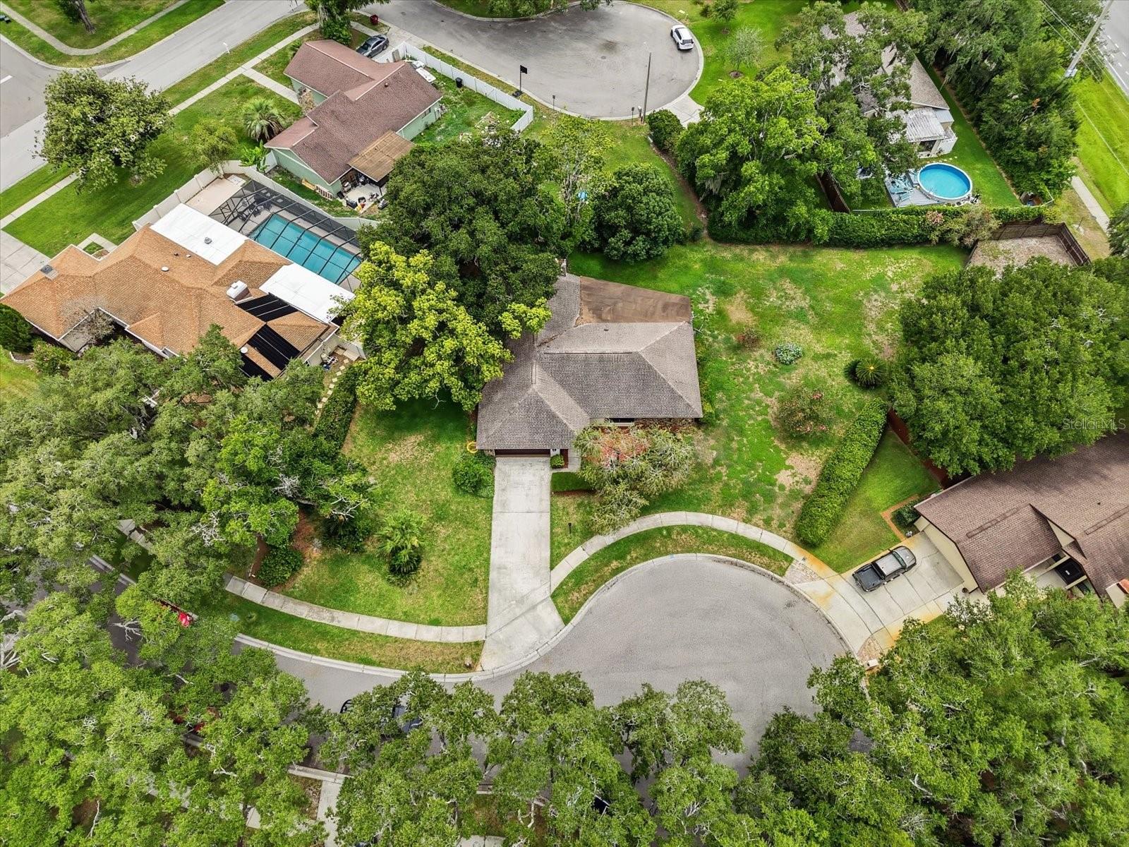 1405 Laurel Ct Property Photo 1