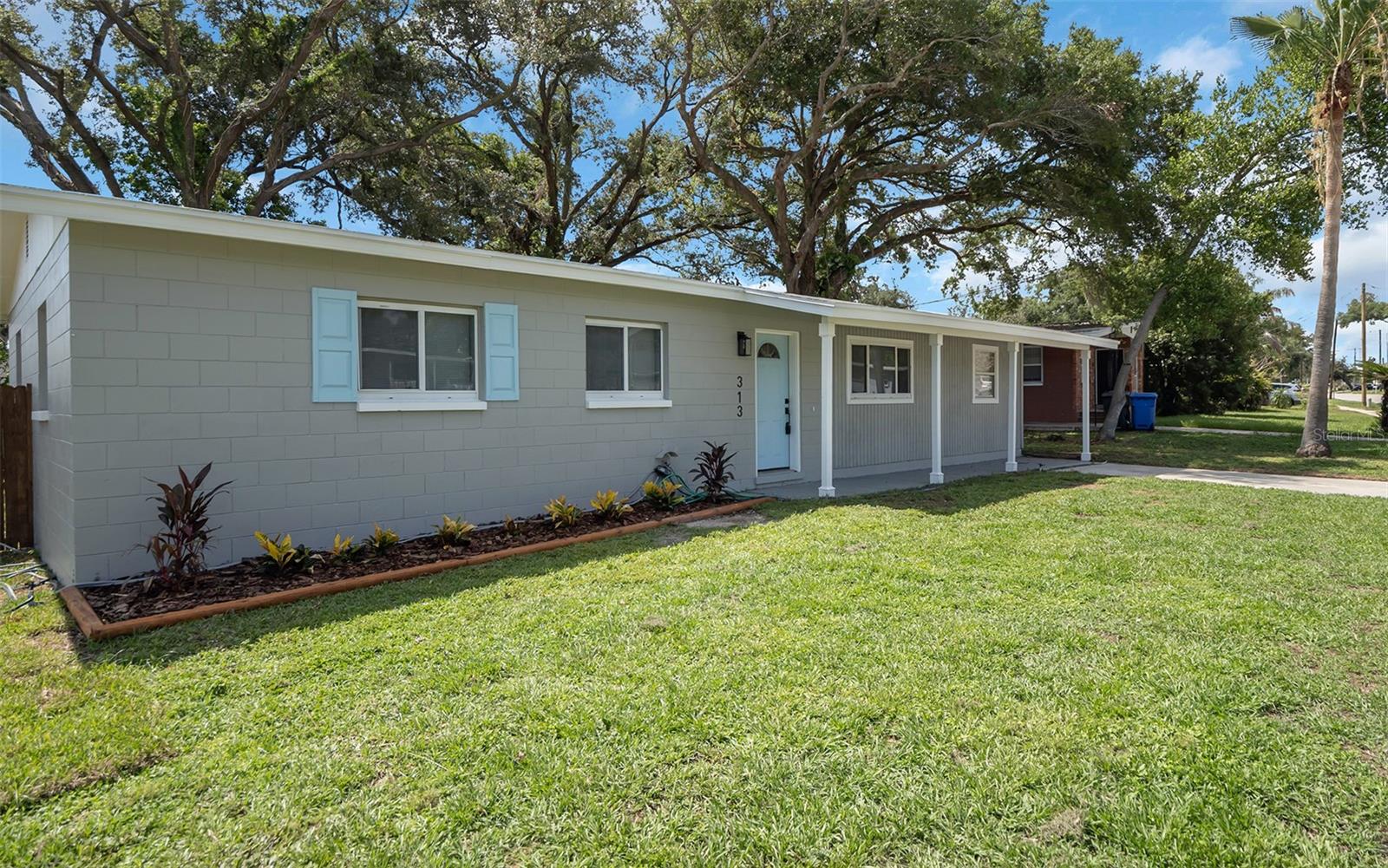 313 Beverly Blvd Property Photo 2