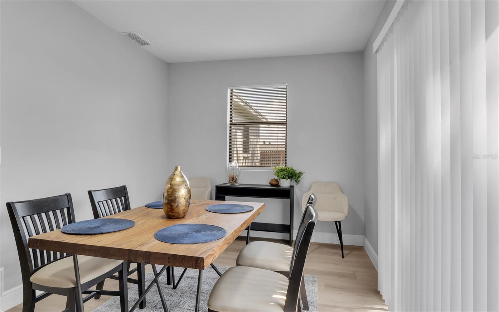 313 Beverly Blvd Property Photo 12