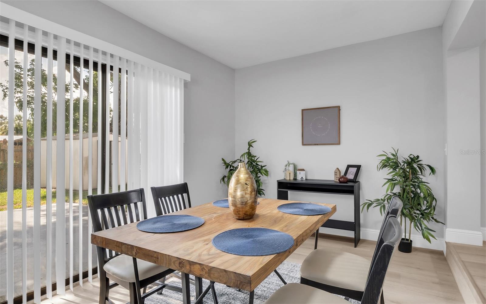 313 Beverly Blvd Property Photo 13