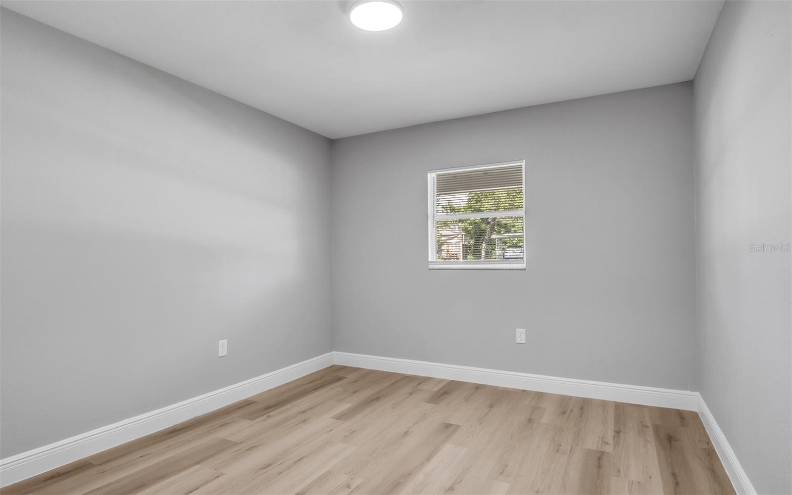 313 Beverly Blvd Property Photo 18