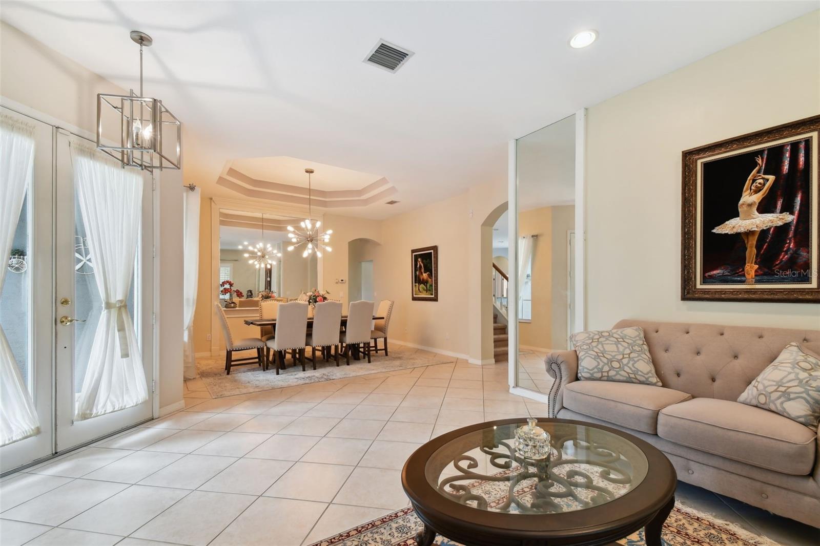 10502 Castleford Way Property Photo 4