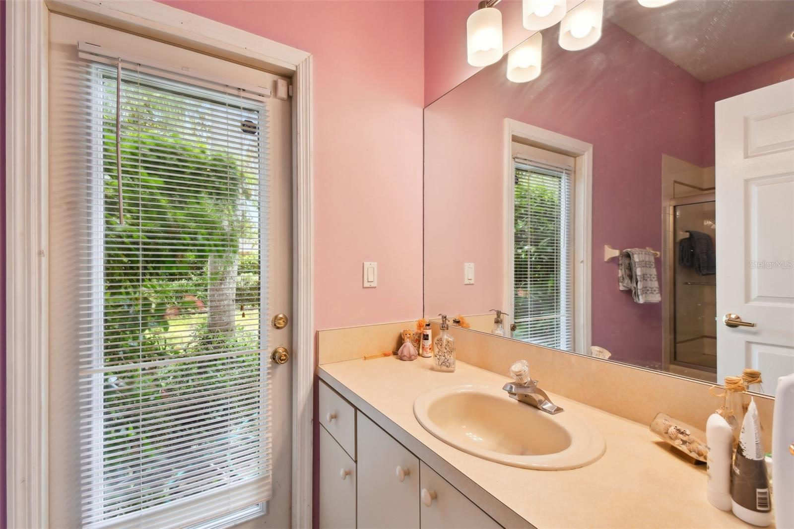 10502 Castleford Way Property Photo 23