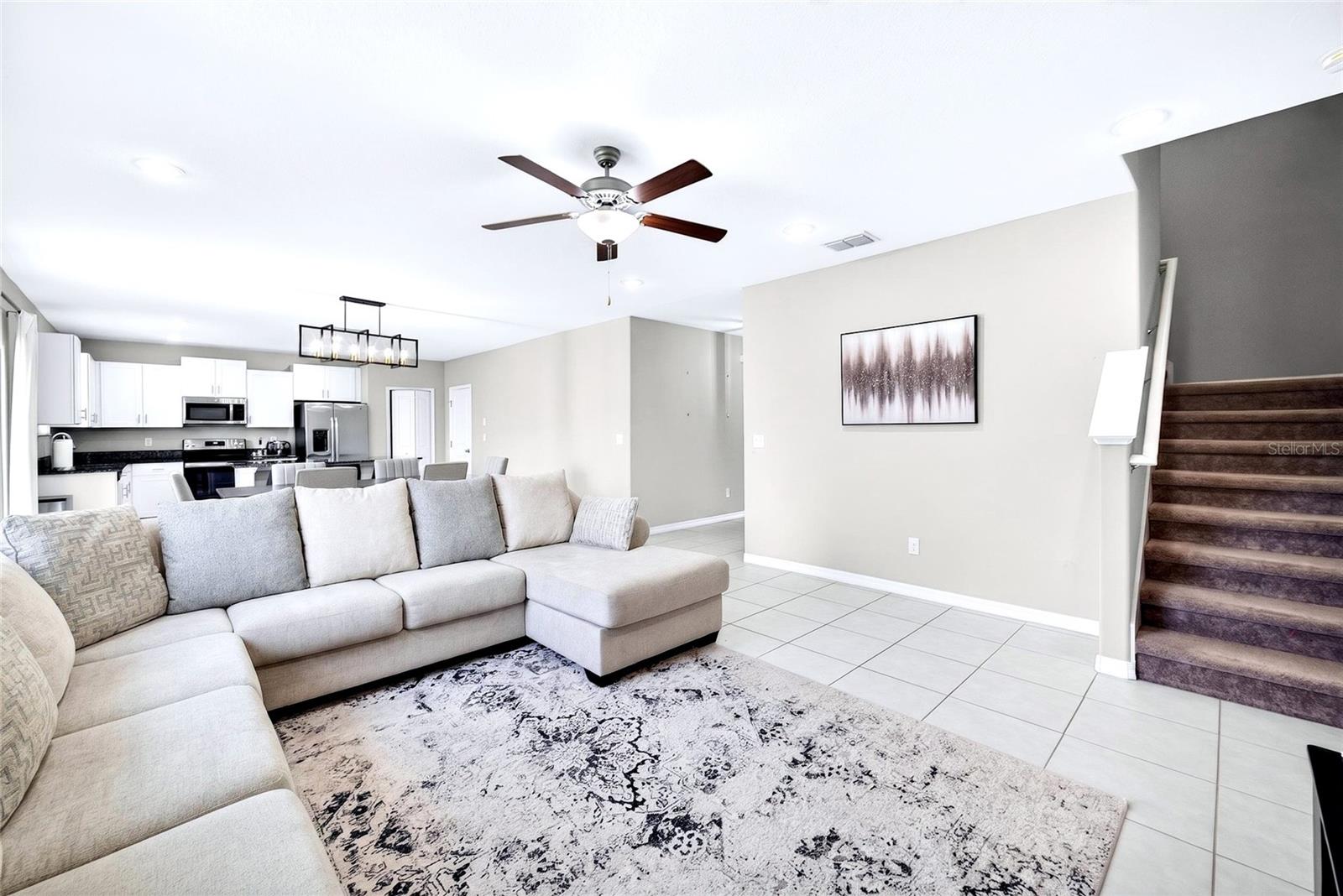 31724 Sun Kettle Loop Property Photo 3