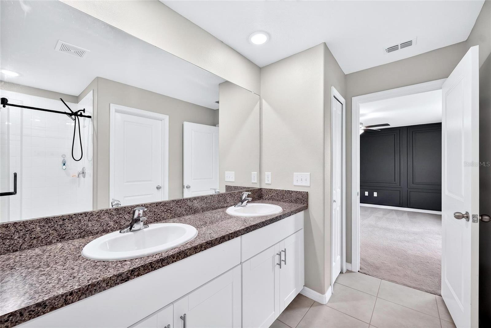 31724 Sun Kettle Loop Property Photo 5