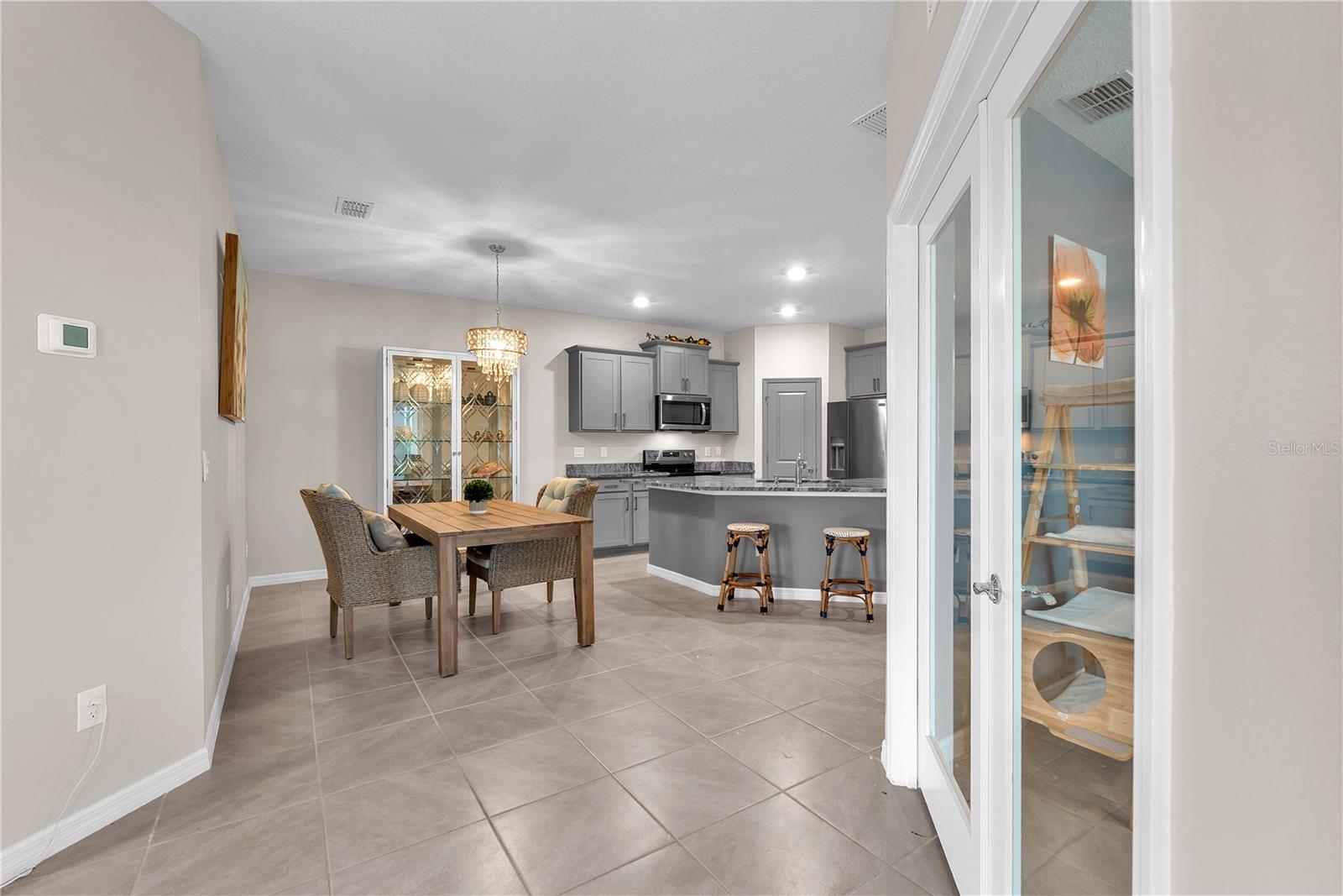 32313 Lexington St Property Photo 4
