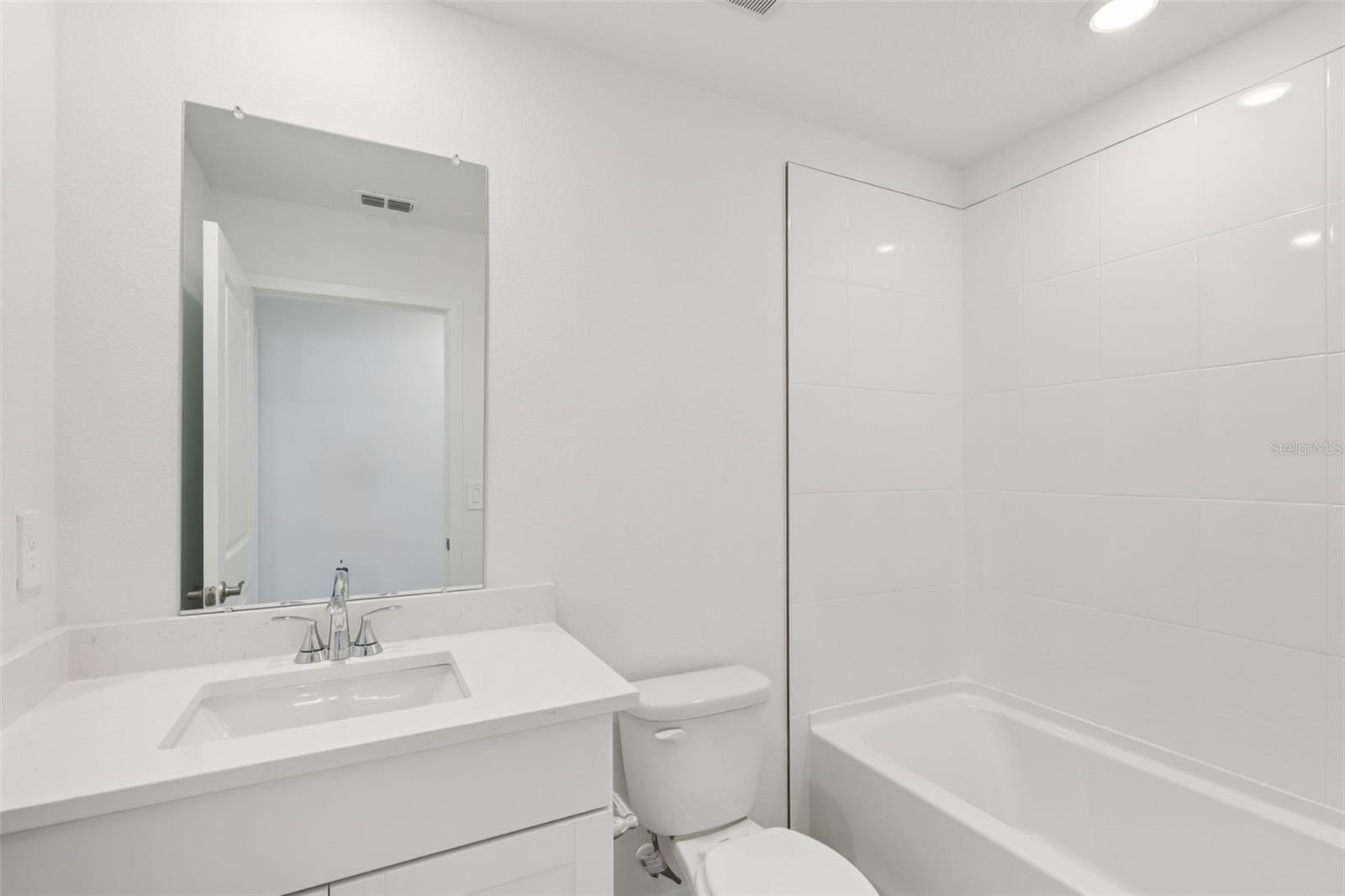 20 Garni Dr Property Photo 10