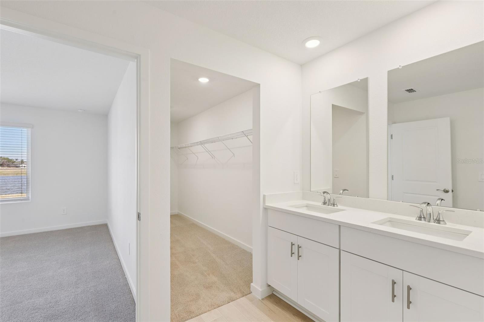 20 Garni Dr Property Photo 12