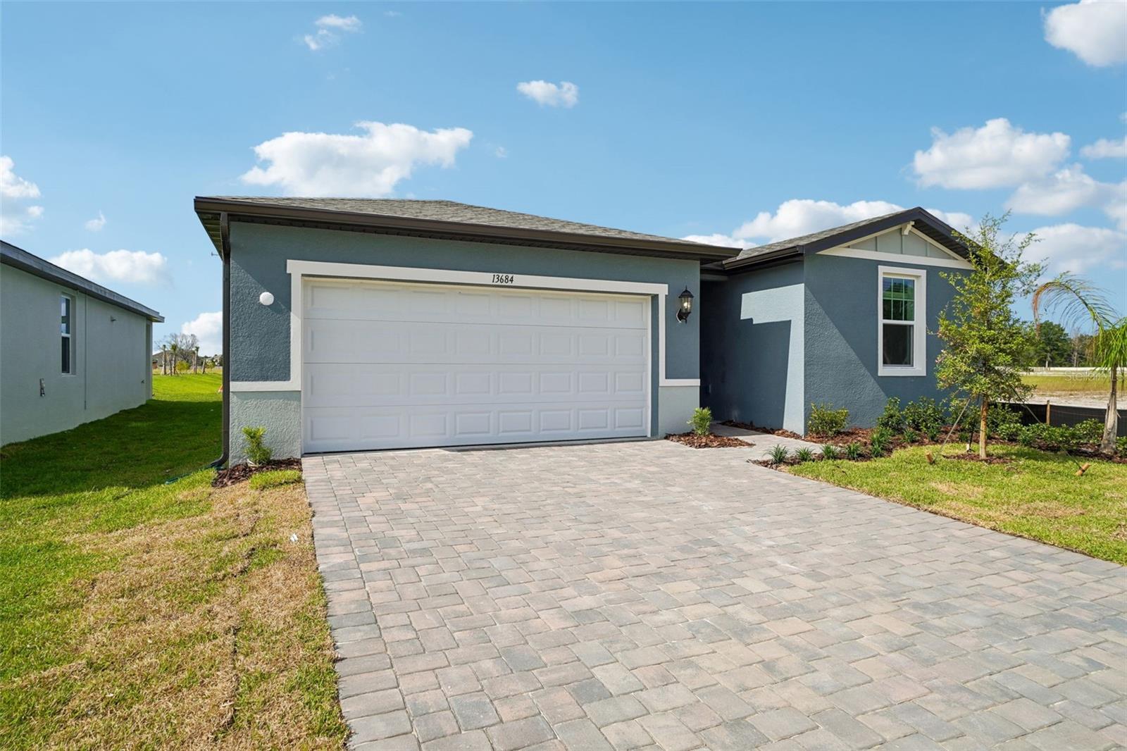 13684 Umber Forest St Property Photo 3