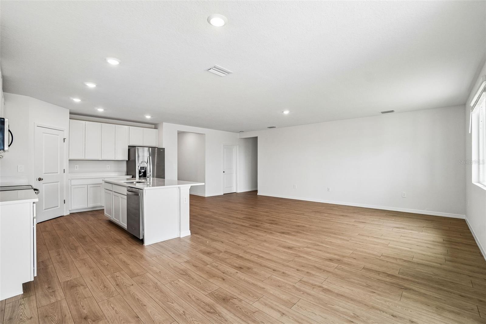 13684 Umber Forest St Property Photo 13