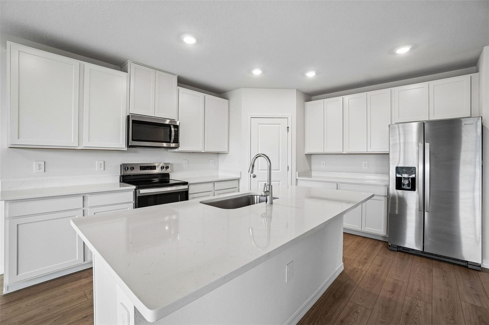 13684 Umber Forest St Property Photo 16