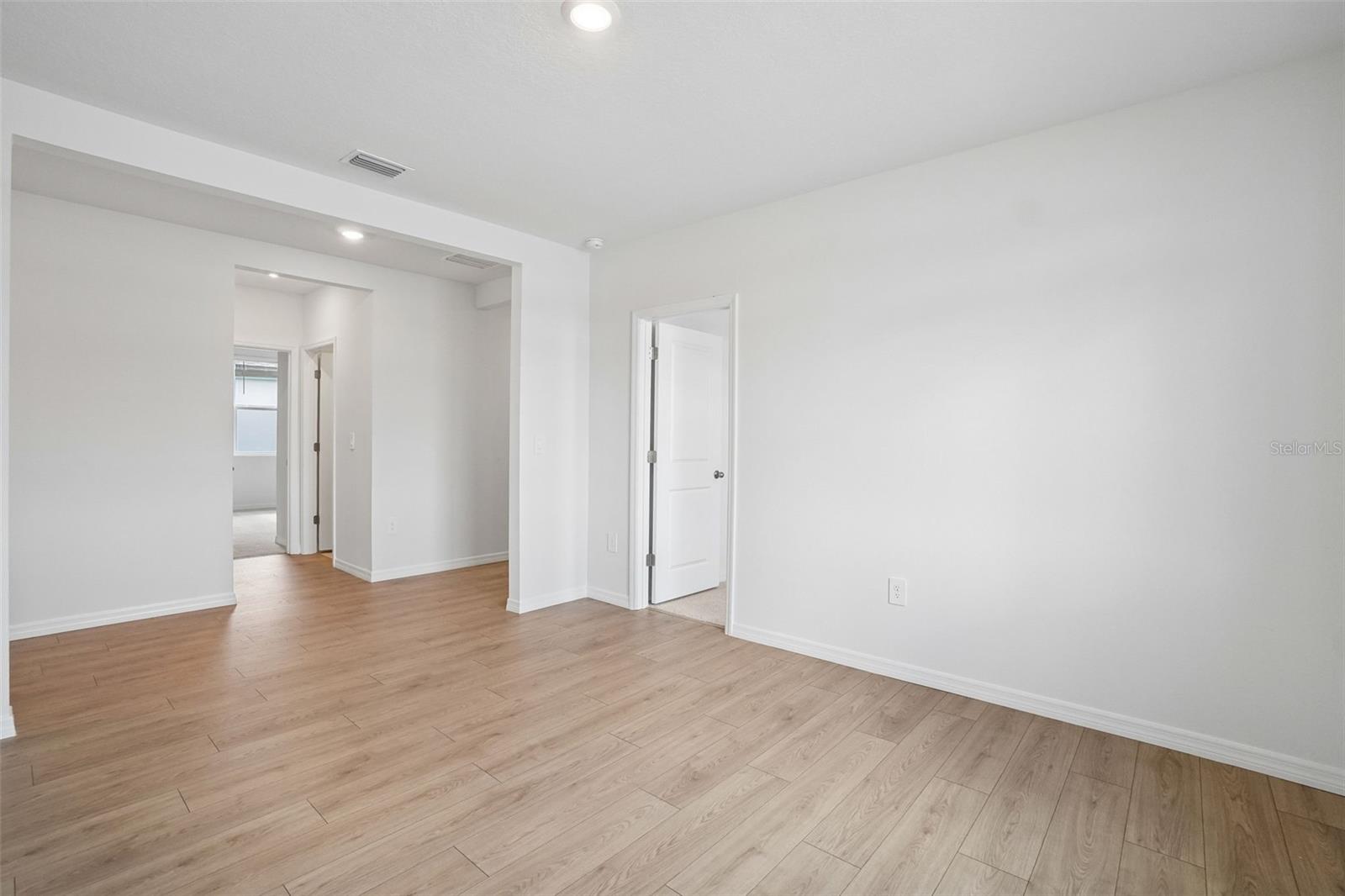 13684 Umber Forest St Property Photo 28