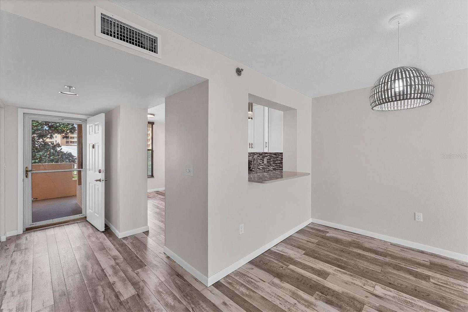 4530 Pinebrook Cir #208 Property Photo 8