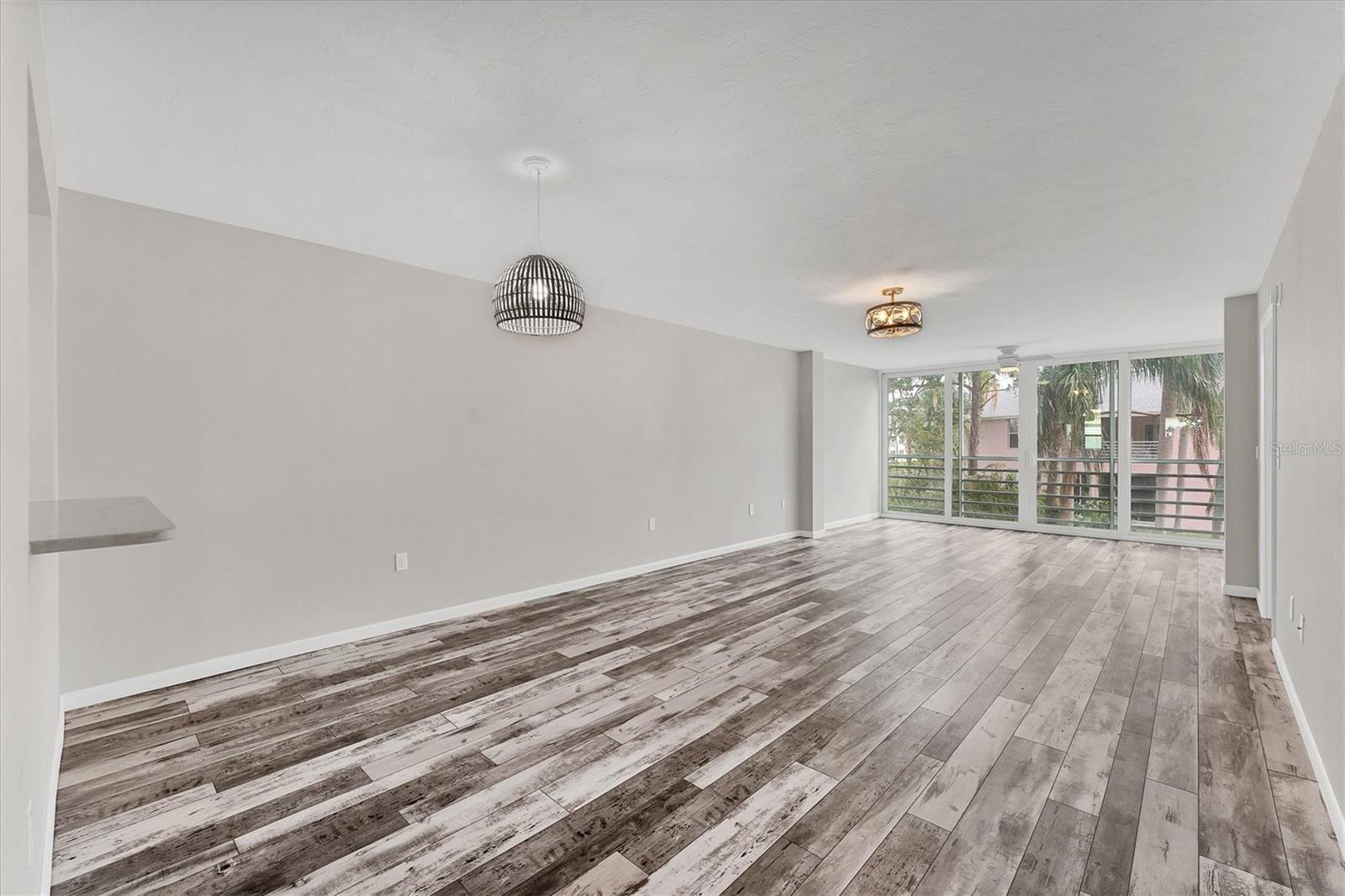 4530 Pinebrook Cir #208 Property Photo 9