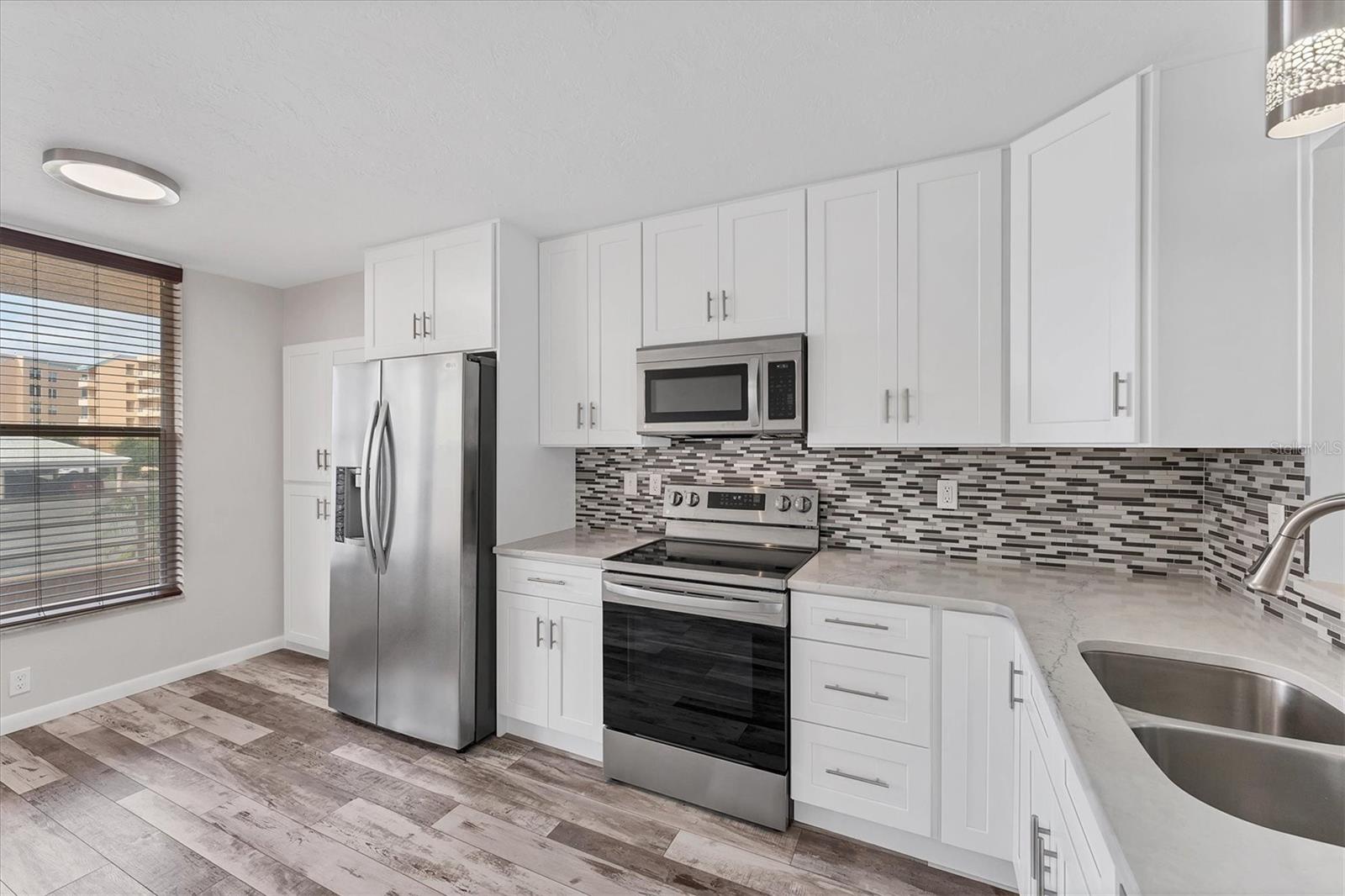 4530 Pinebrook Cir #208 Property Photo 16