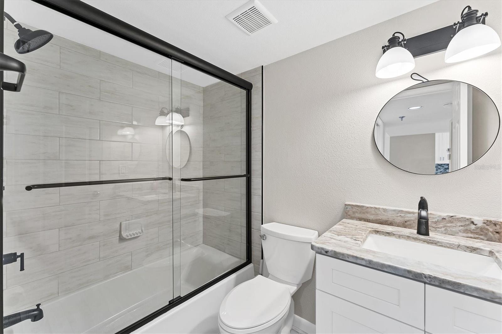 4530 Pinebrook Cir #208 Property Photo 28