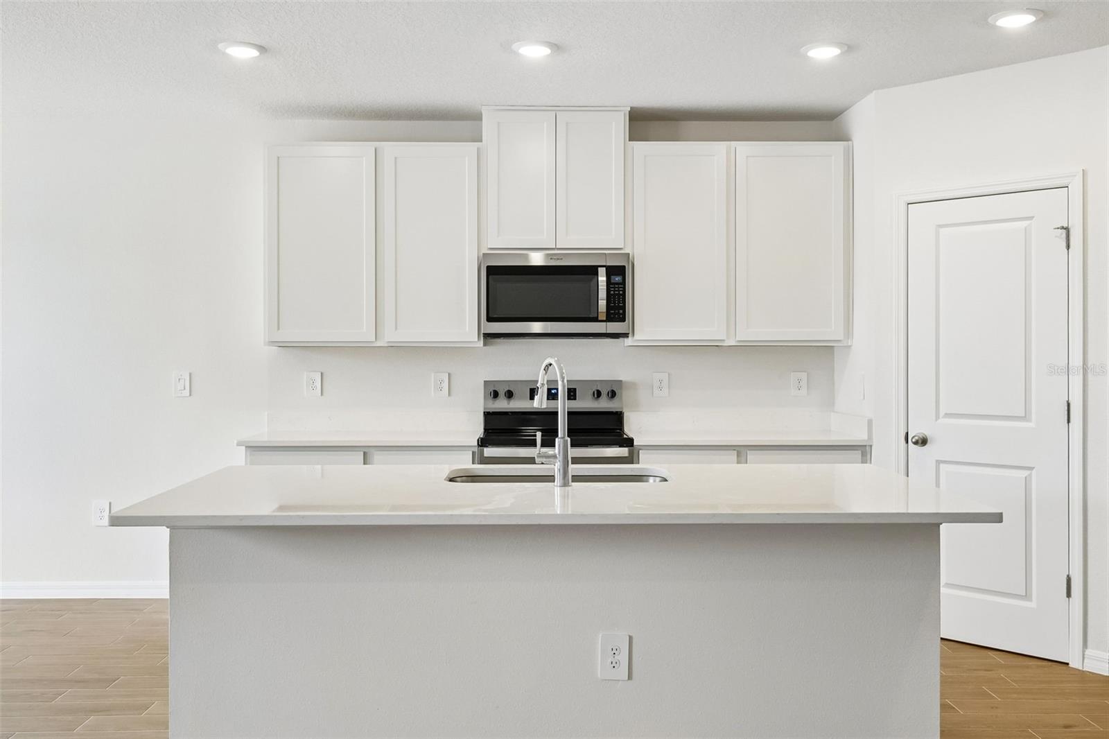 13755 Umber Forest St Property Photo 8