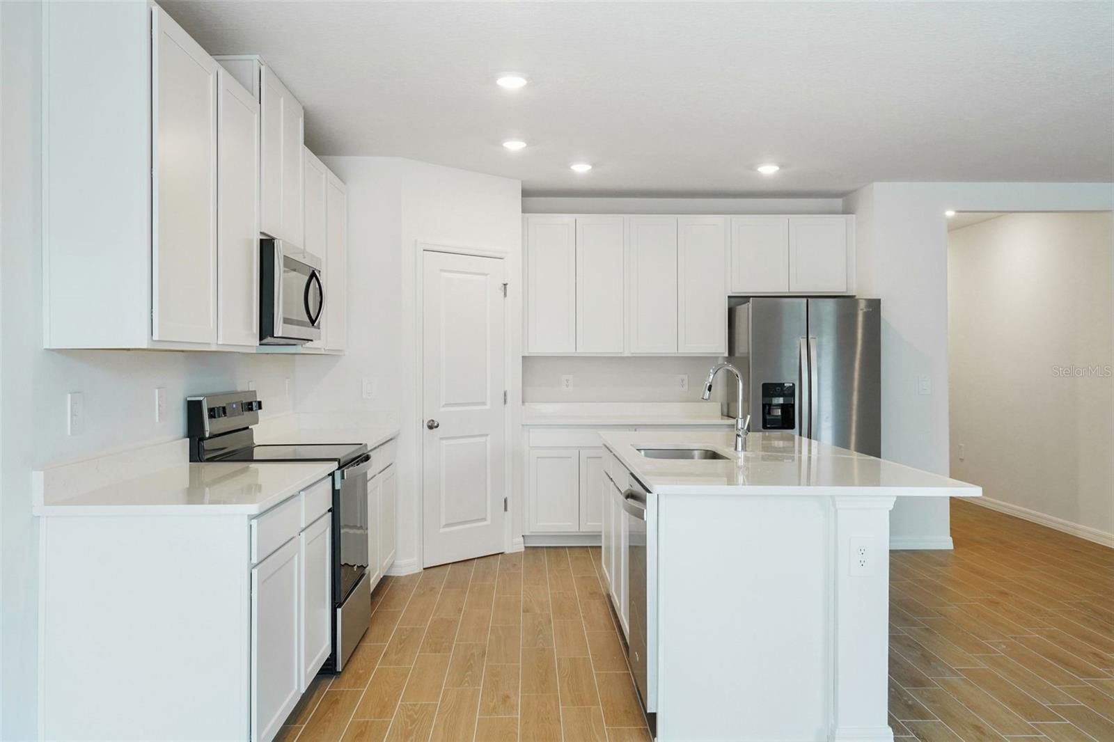 13755 Umber Forest St Property Photo 13