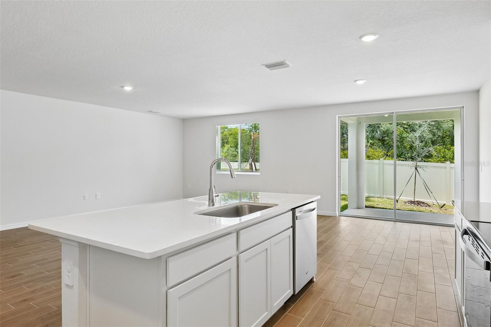 13755 Umber Forest St Property Photo 16