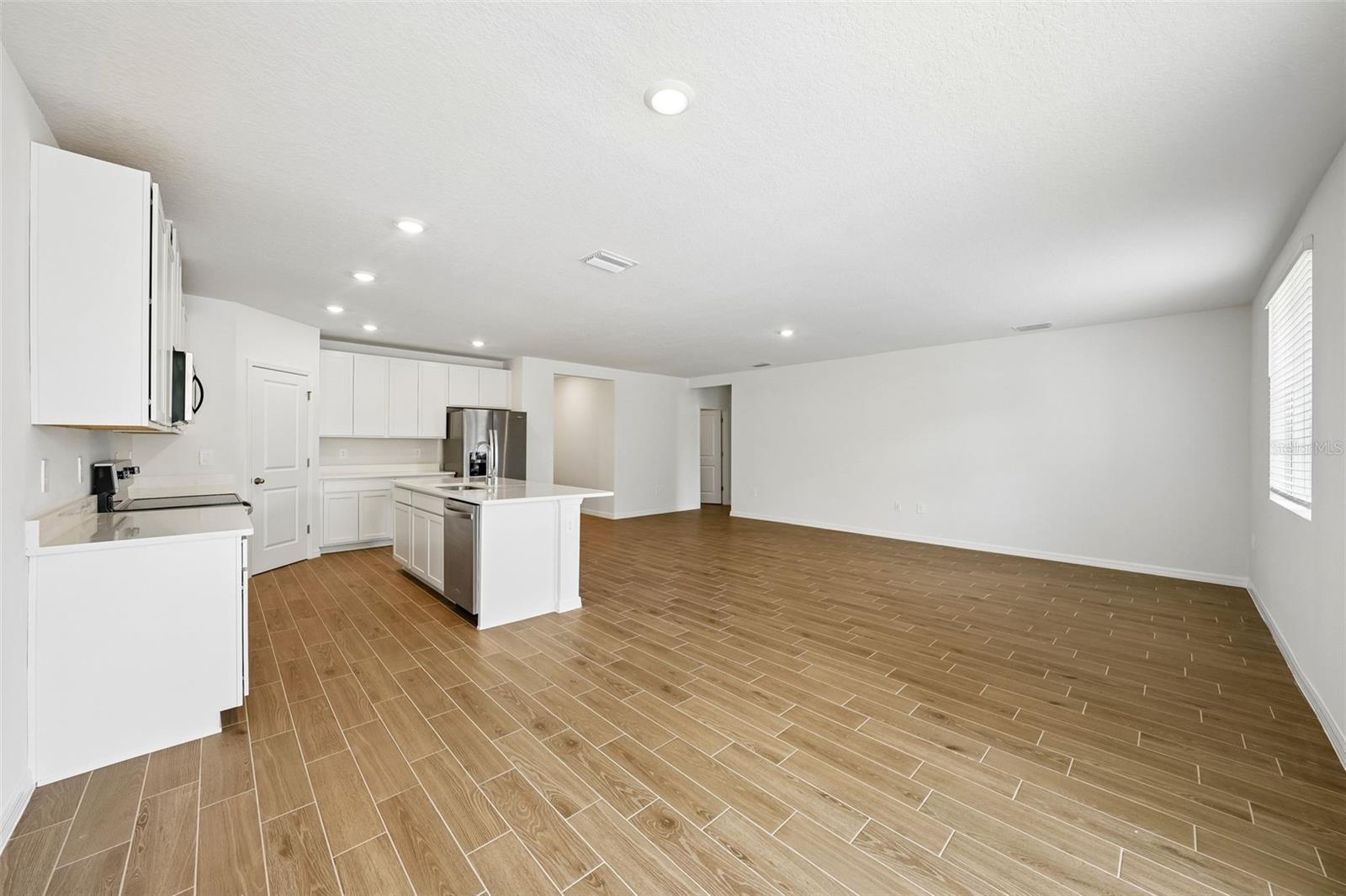 13755 Umber Forest St Property Photo 21