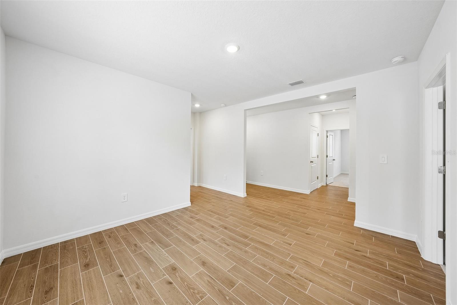 13755 Umber Forest St Property Photo 29