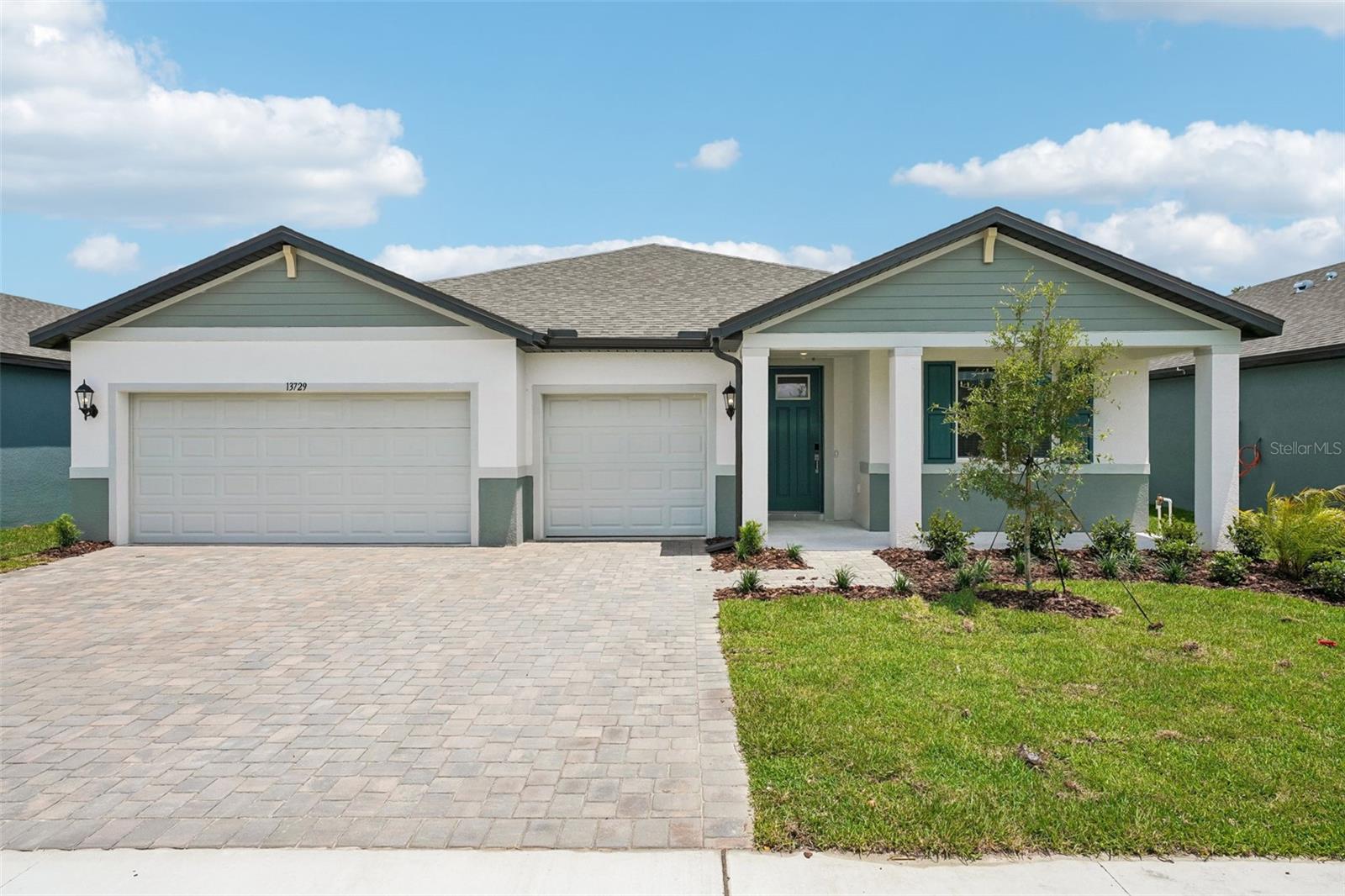 13729 Umber Forest St Property Photo 1