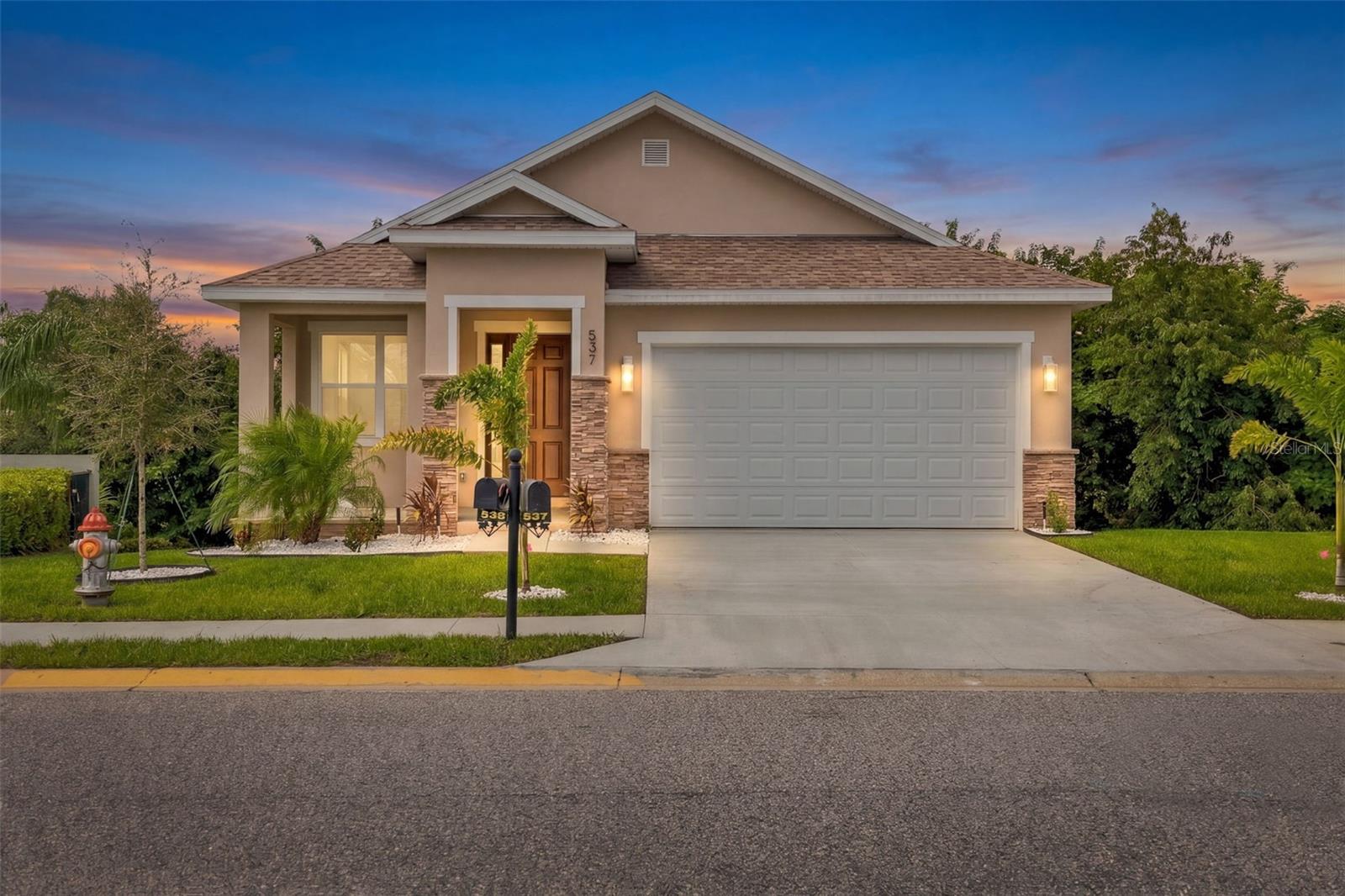 537 PINELOCH DR
