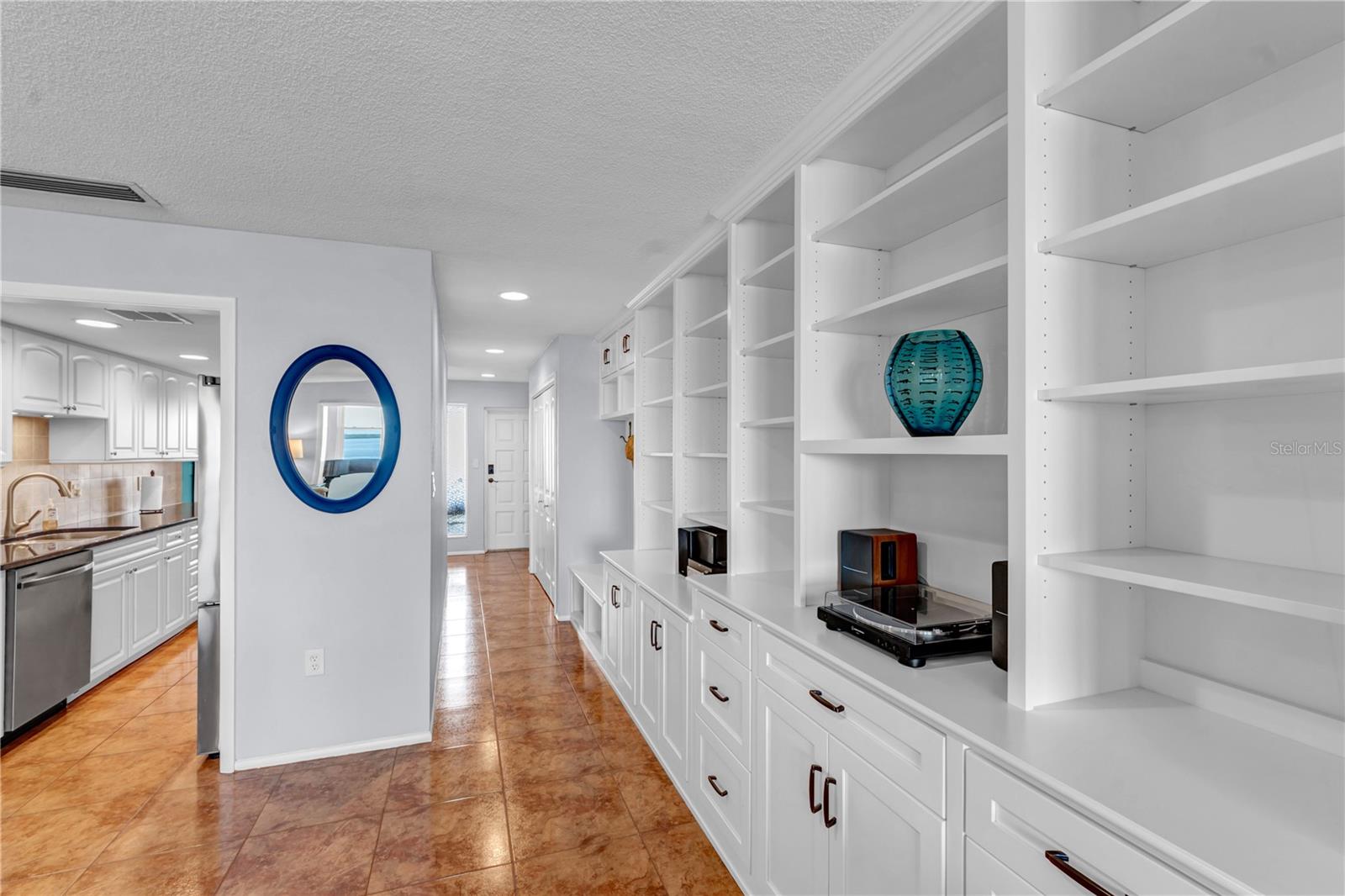622 Edgewater Dr #823 Property Photo 18