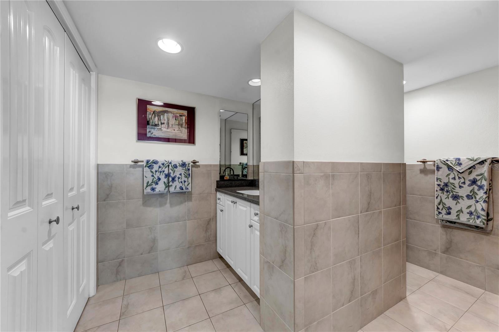 622 Edgewater Dr #823 Property Photo 24