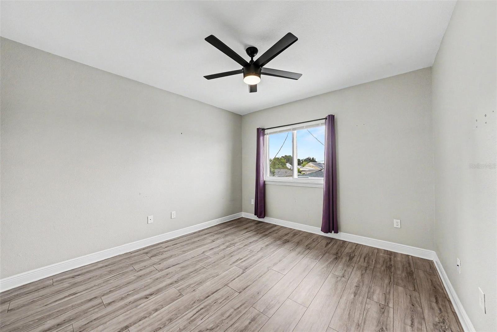 2619 W St Conrad Property Photo 21