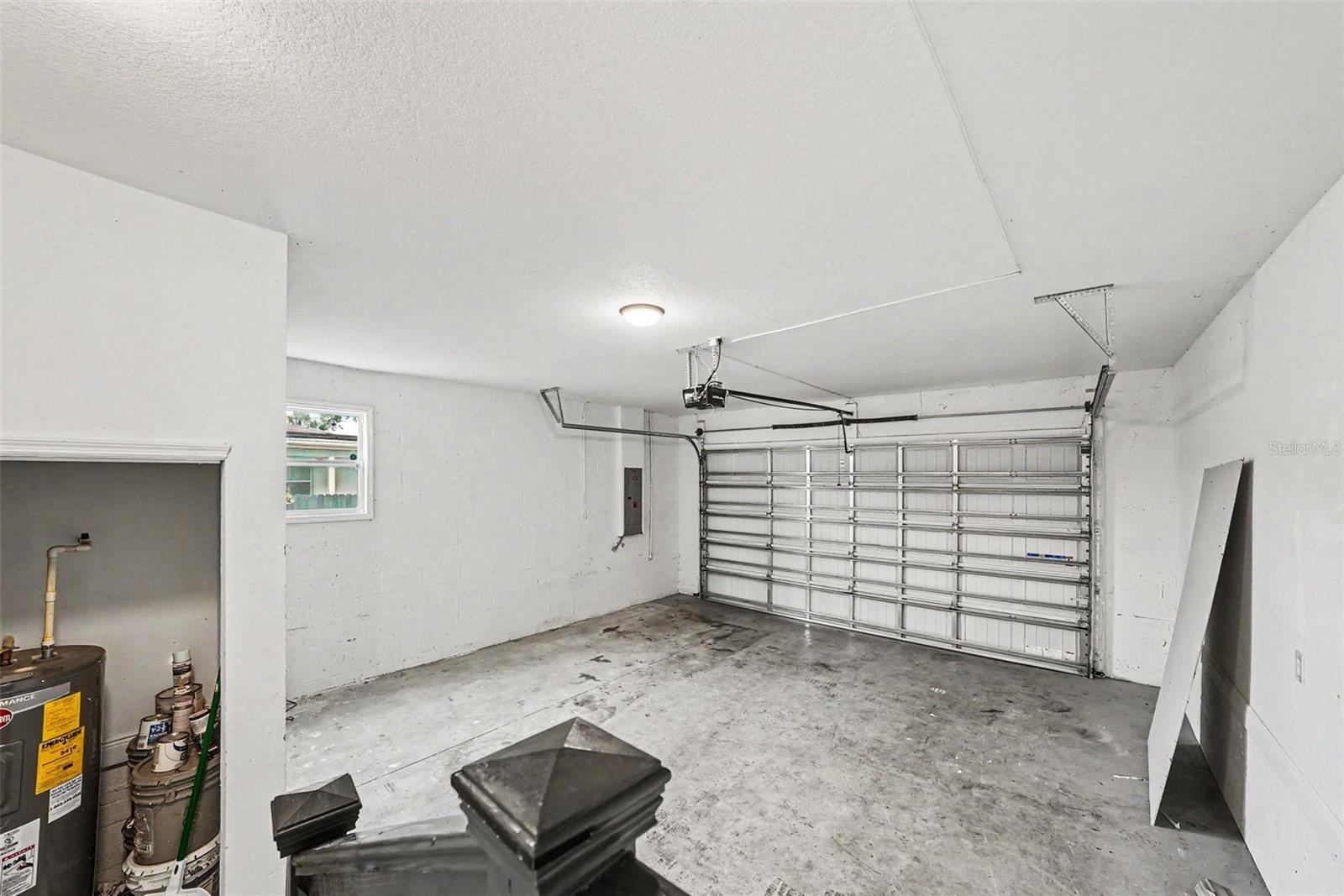 2619 W St Conrad Property Photo 32