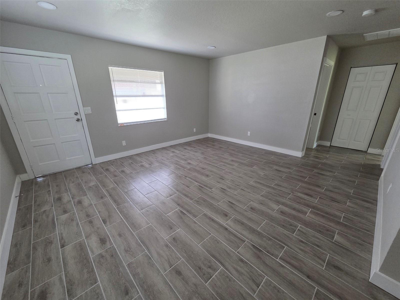 38300 Henry Dr Property Photo 6