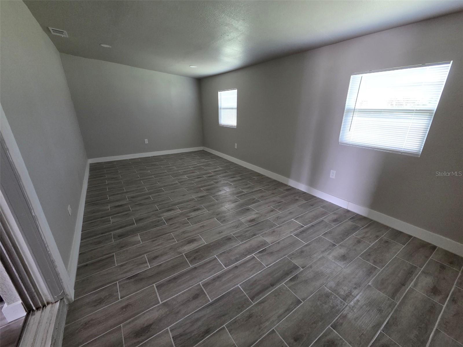 38300 Henry Dr Property Photo 17