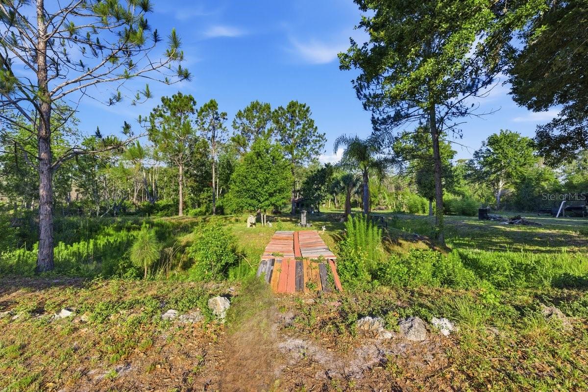 1560 Mcclellan Rd Property Photo 31