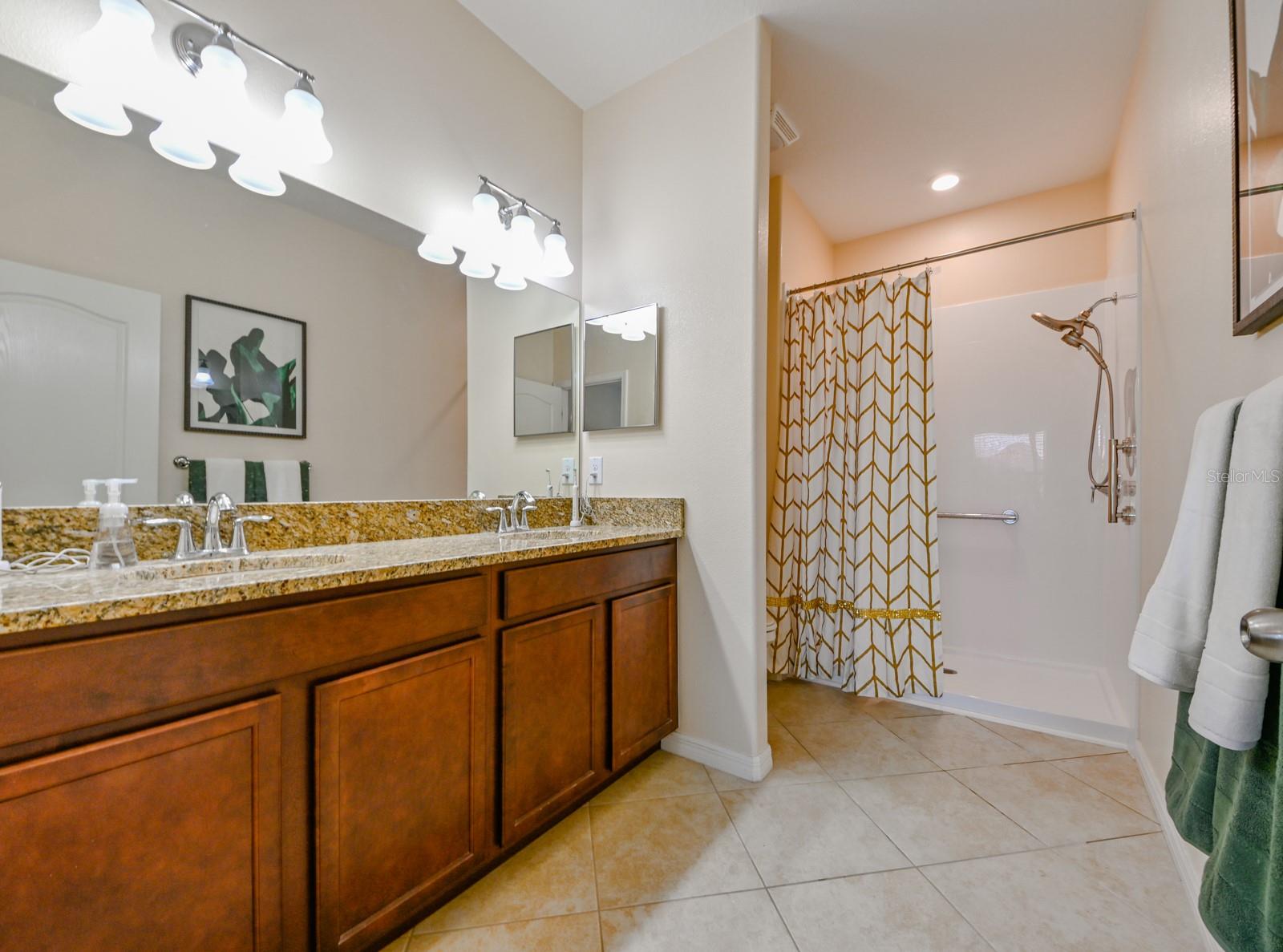 13529 Crest Lake Dr Property Photo 24