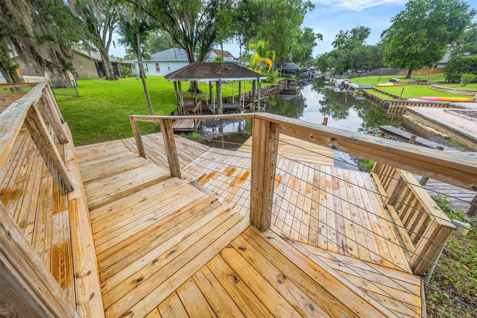 22369 Southshore Dr Property Photo